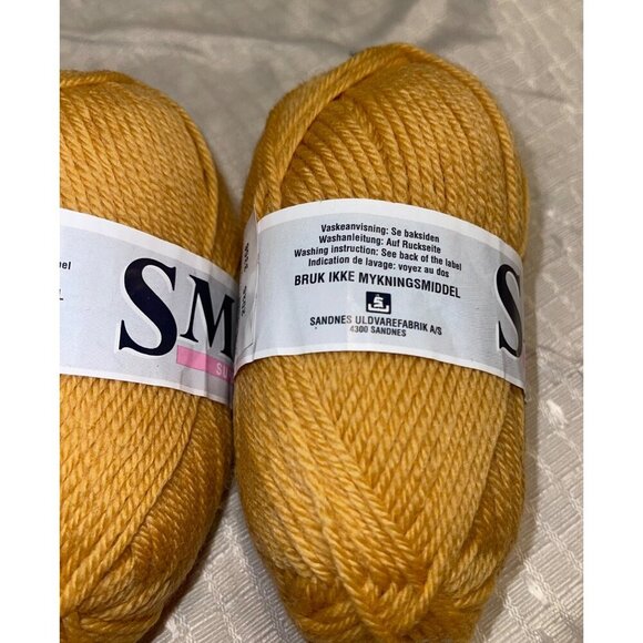 2 Skeins Smart Superwash Norway DK Wt. Wool Yarn - 2025 3356 Gold 1.76 oz each - Picture 2 of 7
